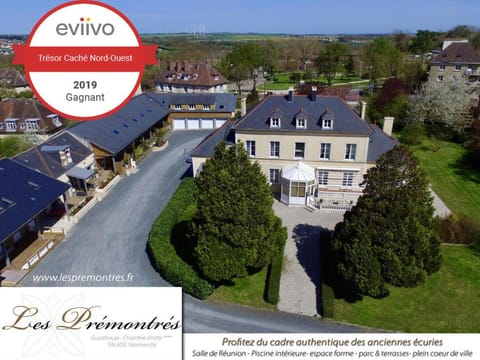 Les Prémontrés Bed and Breakfast in Normandy