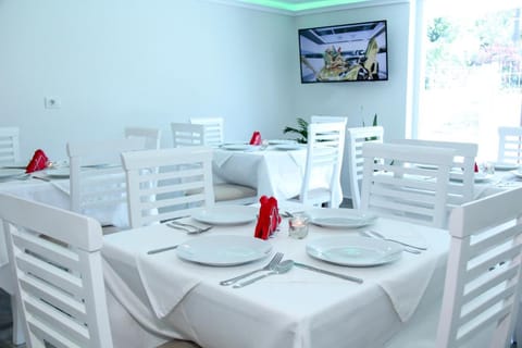 Atlantis Hotel & Apartments Hotel in Ksamil