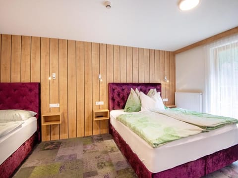 Lovely Apartment with Sauna, Ski Storage, Pool, Terrace Apartment in Salzburgerland