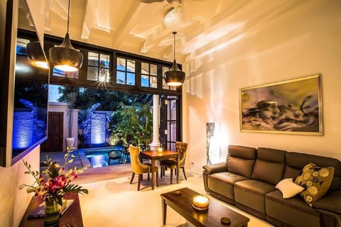 Villa Pulau Rumah Seminyak Villa in Kuta