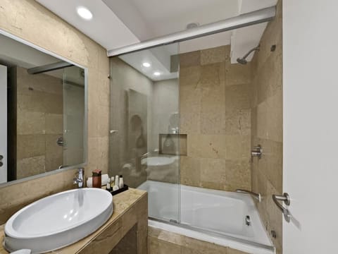 Armonik Suites Hotel in Mexico City