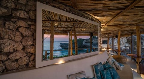 Ora Resort Avia Blue Lagoon Resort in Nusapenida