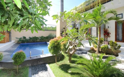 Ratu Guest House Hotel in Kuta