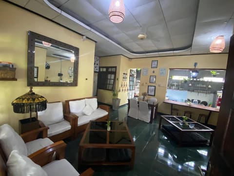 Coliving Bali SWEET HOME Kost Lengkap di Tabanan Kot Vacation rental in Kediri