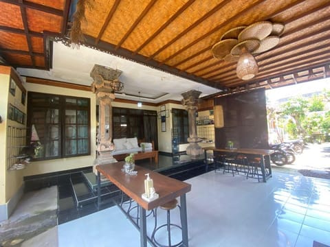 Coliving Bali SWEET HOME Kost Lengkap di Tabanan Kot Vacation rental in Kediri
