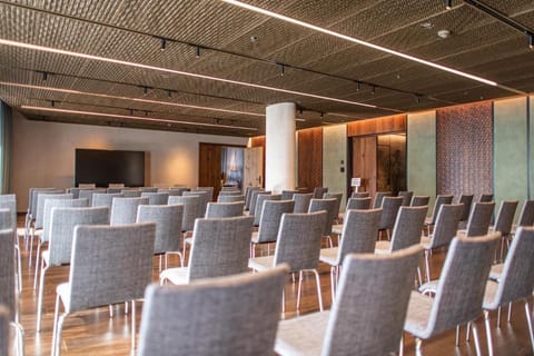 Me and All Hotel Flims, by Hyatt Hotel in Canton of Grisons