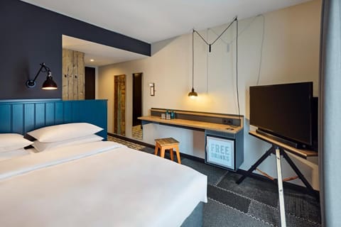 me and all hotel Mainz, by Hyatt Hotel in Mainz