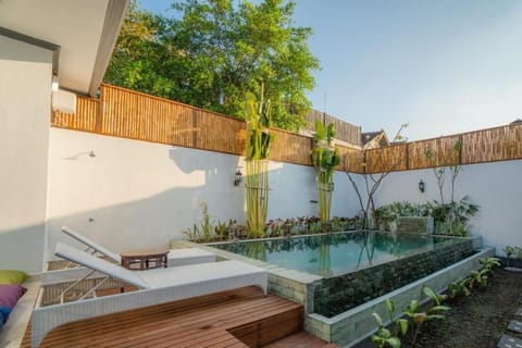 Kubu Carik Guest House Seminyak Hotel in Kuta