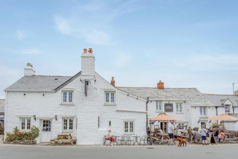 The Olde Malthouse Inn Hotel in Tintagel