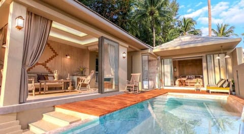 Devasom Khao Lak Beach Resort & Villas Resort in Khuekkhak