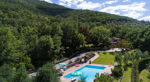 Villa in Tuscany with Private Pool and Hill View Villa in Umbria