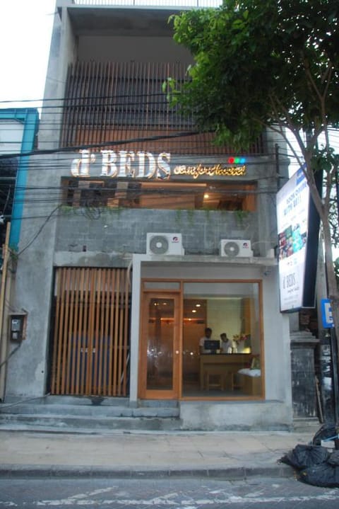 D beds Hostel Hotel in Kuta