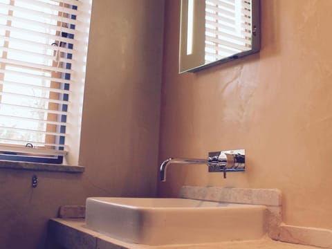 The Lodge at Hemingford Grey House Bed and Breakfast in South Cambridgeshire District