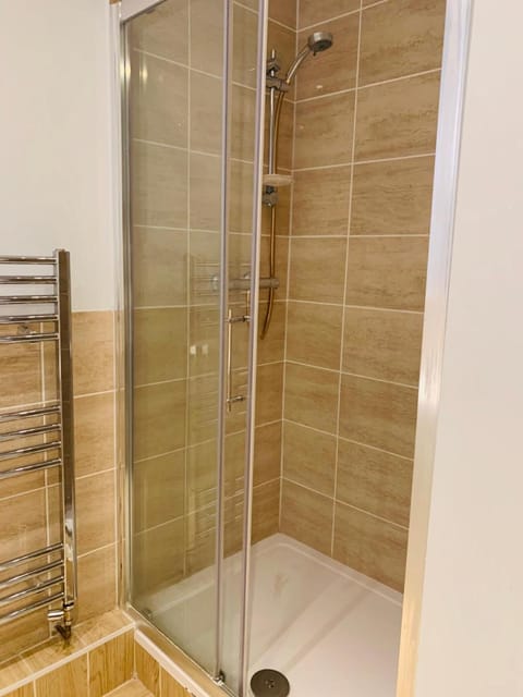 Swandown Hotel Bed and Breakfast in Swindon