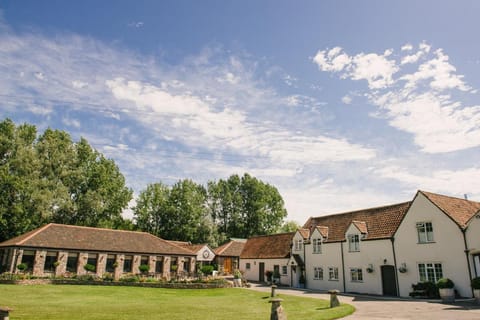 Aldwick Estate Farm Stay in England