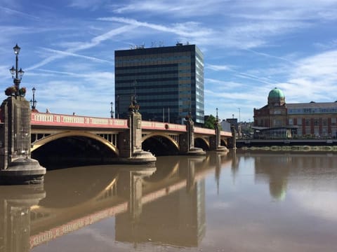 Quay Apartments Clarence House Apartment in Newport