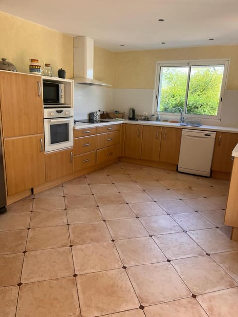 Domaine de La Font des Pères - Teritoria Bed and Breakfast in Le Beausset