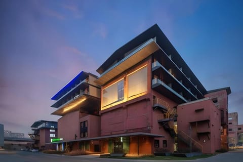 Holiday Inn Express Beijing Shijingshan Parkview By IHG Hotel in Beijing