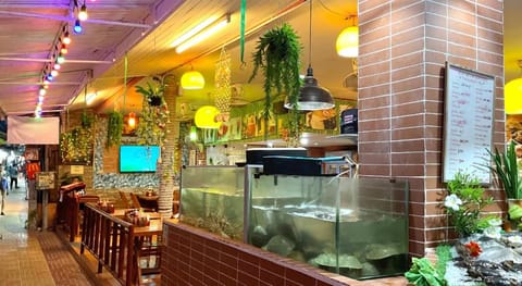 Golden Bee Phi Phi Hotel in Krabi Changwat