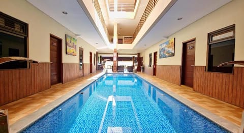 Caroline Guest House Bed and Breakfast in North Kuta