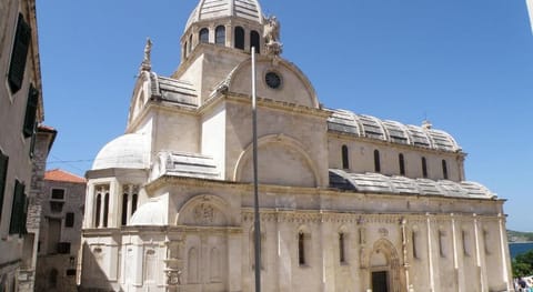 Apartment in Dolac near the Sea Apartment in Šibenik-Knin County, Croatia