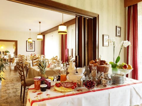 Weinhaus Pension zur Mühle Bed and Breakfast in Trier-Saarburg