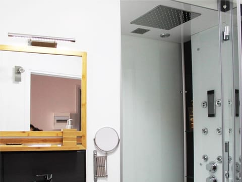 Appart Hotel Relax Spa Apartment in Lens