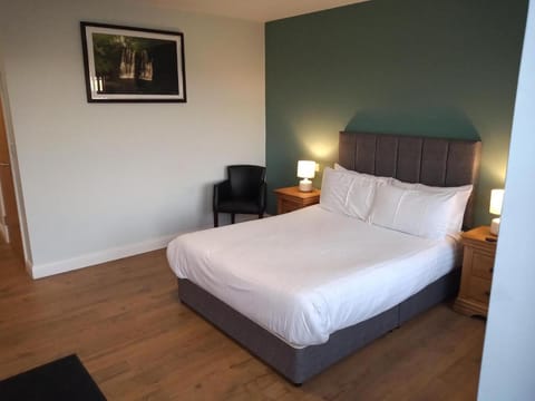 Standing Stones Lodge Hotel in Belfast