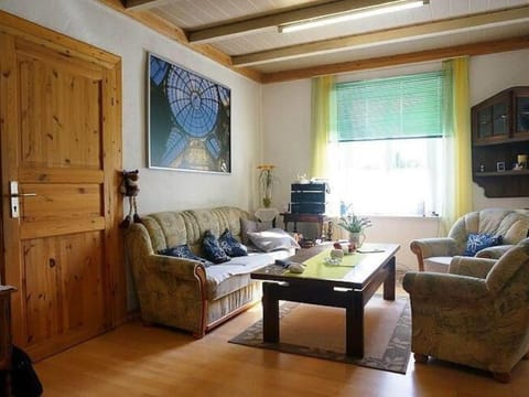 Alt Krassow Lakeside Retreat Apartment in Mecklenburgische Seenplatte