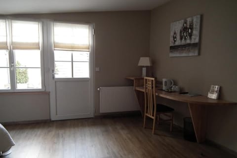 HOTEL LA GUIMBARDE Hotel in Morteau