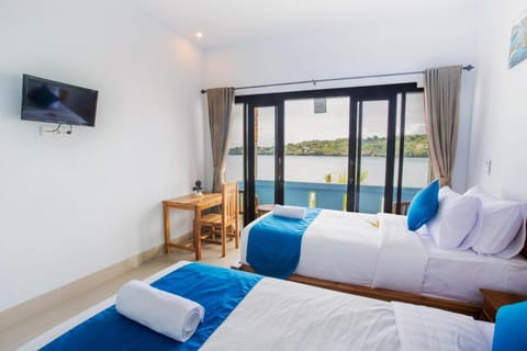 Aurora Beach View Hotel in Nusapenida