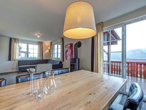 Villa with bubble bath, solarium and fireplace Villa in Vulkaneifel