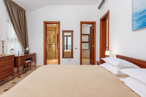 Oak Leaf Residences Villa in Budva Municipality