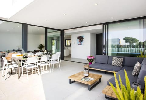 Clem by Aguilarent Villa in Calp