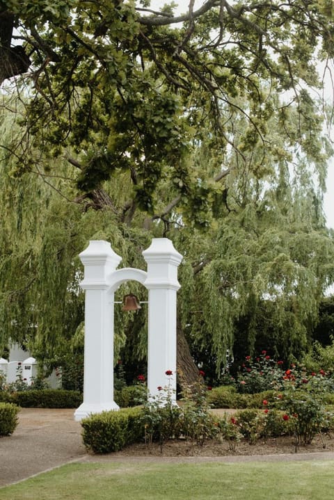 La Paris Estate Hotel in Western Cape