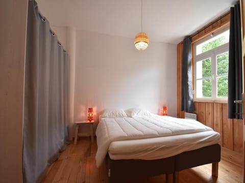 Mansion in Cuzy with Shared Pool Vacation rental in Bourgogne-Franche-Comté