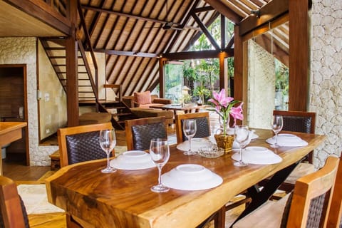 Kalyca Villa Seminyak Hotel in Kuta