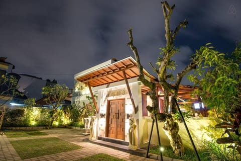 Cozy stay in Bisma Suite - Beach Nearby! Apartment in Kuta