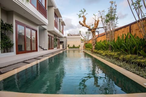 Bisma Suite Legian 5 mins ride to 66 Beach Apartment in Kuta