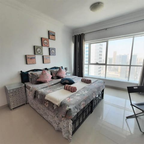 Beach side Private Room, at Sharjah-Dubai border Vacation rental in Al Sharjah