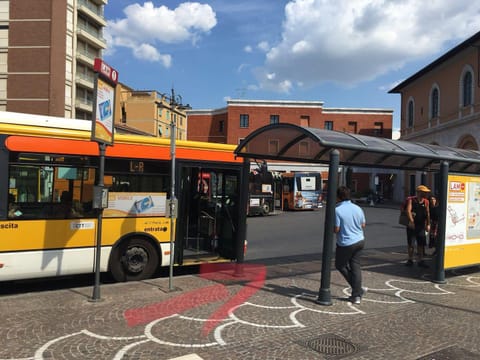 pisa station home Apartment in Pisa