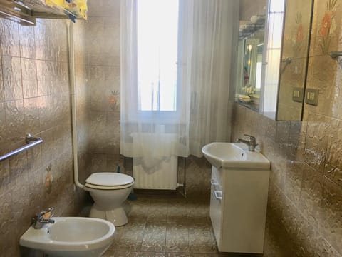 pisa station home Apartment in Pisa