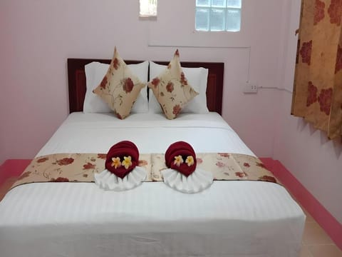 Hello Me Me House Hotel in Sala Dan