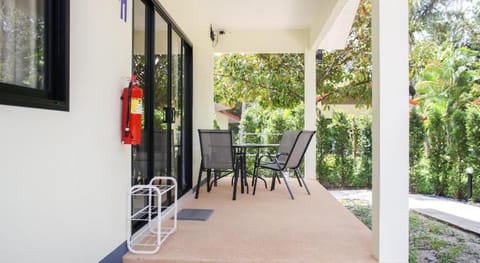 Garden Villa Khaolak Hotel in Khuekkhak