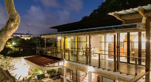 Sunset Paradise Villa Temple Hill Hotel in Kuta Selatan