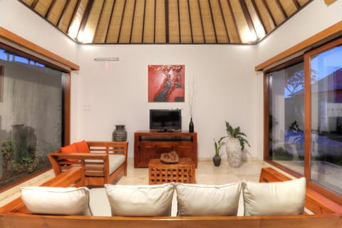 Nice view private villa Aprikot 2BR 75% OFF Villa in Abiansemal