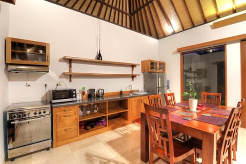 Nice view private villa Aprikot 2BR 75% OFF Villa in Abiansemal