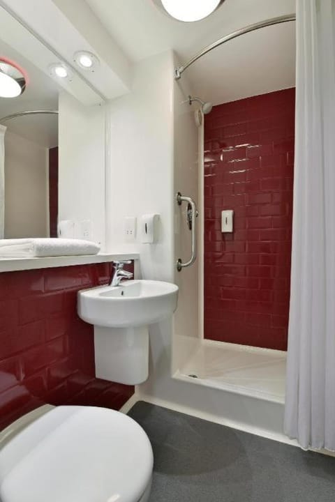 Travelodge Christchurch Hotel in Christchurch