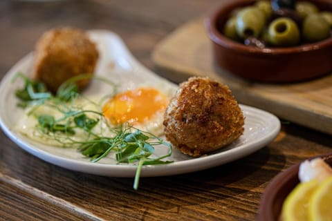 Old Walls Vineyard Lodge in Teignbridge