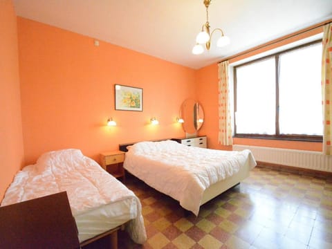 Spacious retreat, Daverdisse Vacation rental in Wallonia, Belgium